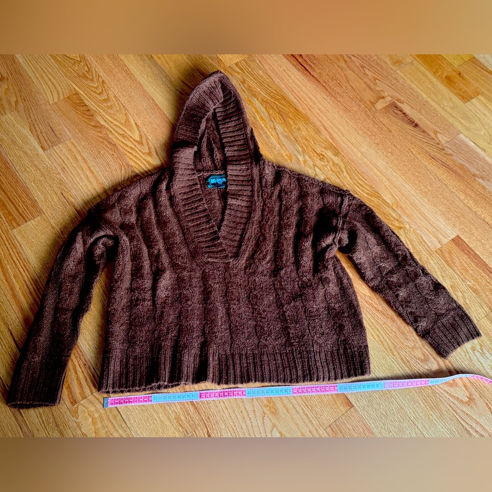 American Eagle Hoodie Womens Small Brown Sweater Cowl Neck Cable Knit
Oversized